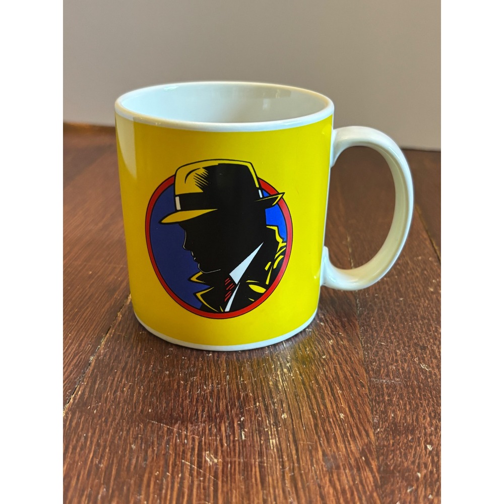 Vintage Dick Tracy Coffee Mug Applause Disney Detective Yellow Ceramic 45416